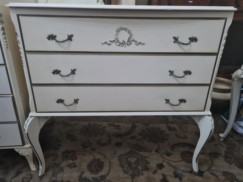 Shabby chic french style three - style,