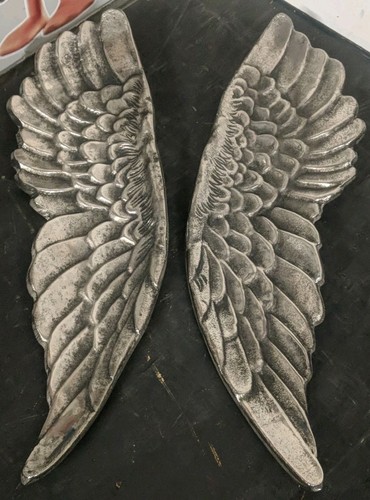 Very large angel wings - very,