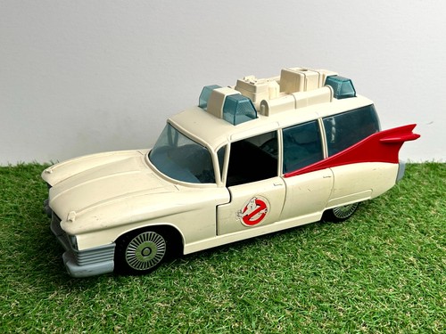 The real ghostbusters ecto - real, ecto-1