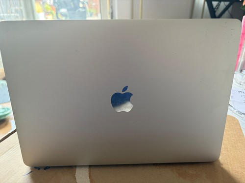 Macbook pro touch - bar,