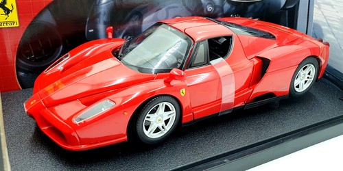 Hot wheels scale diecast - hot, 1/18