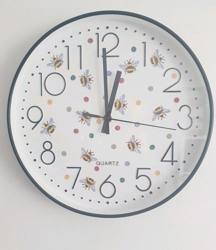 Silent clock decorated - clock,