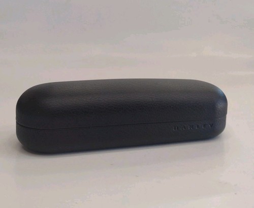 Authentic oakley black hard - black,