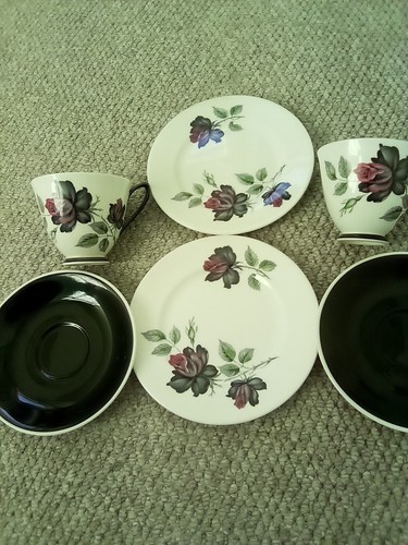 Royal albert bone china - royal,