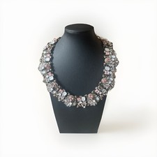 Exquisite Vintage Style White