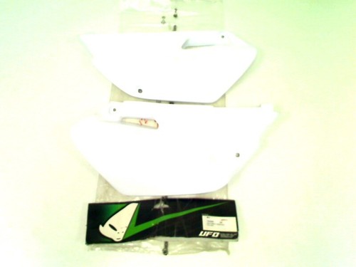 Ya03856 side cover - side,