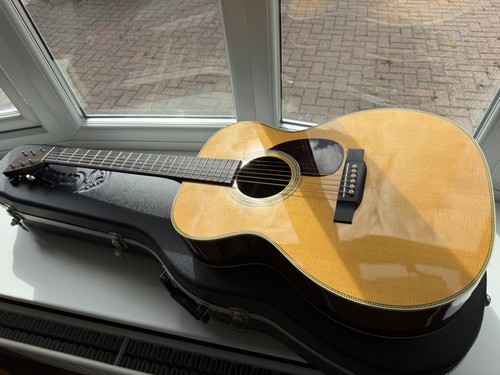 Martin acoustic guitar - om-28,