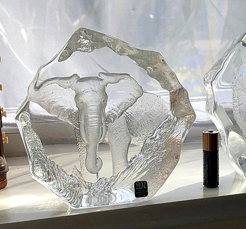 Matts jonasson signed elephant - jonasson,