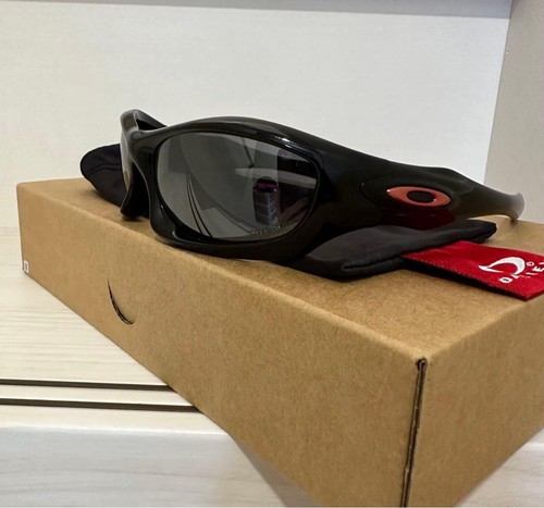 Oakley monster dog - dog, ducati