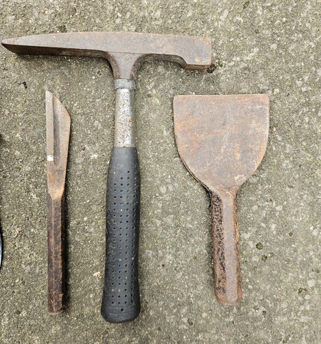 Bricklaying tools pre owned - tools,