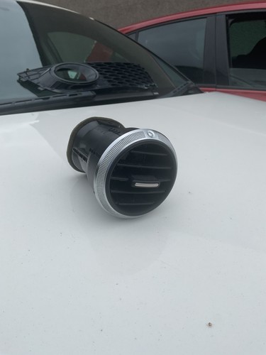Audi dashboard air vent - 8p,