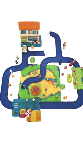 Happyland play set - play,