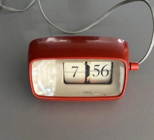 Copal caslon 101 flip - copal, clock