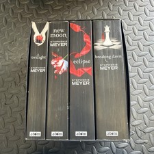 Twilight Saga  Hard Back 4