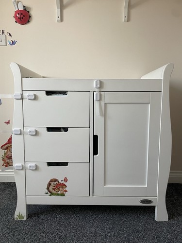 White wooden sleigh baby - white,