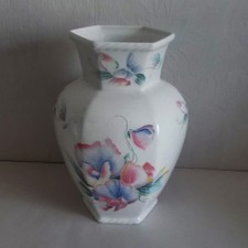 Aynsley LITTLE SWEETHEART Vase