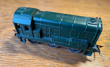 TRIANG R152  DIESEL SHUNTER - OO gauge