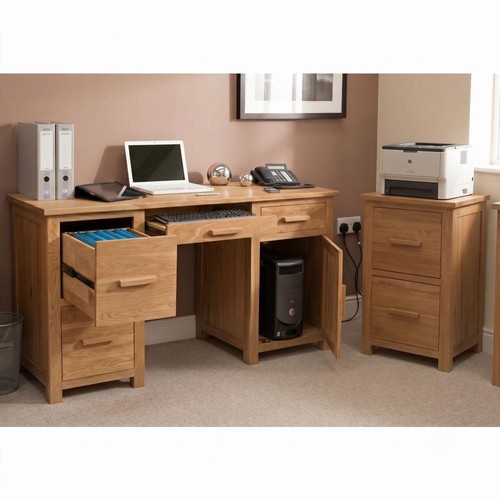 Solid oak large desk - large,