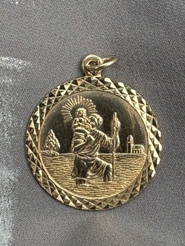 9ct gold christopher - 9ct,