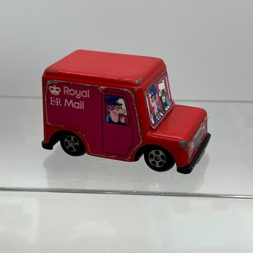 Ertl postman pat royal mail - postman,