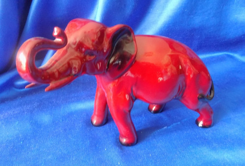 Royal doulton elephant - ,