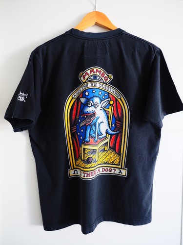 Mambo shirt there - is, a