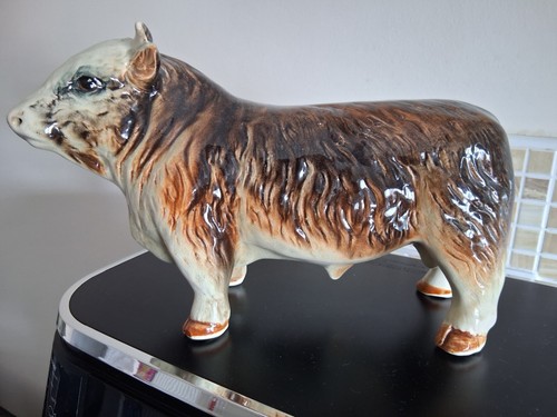 Herefordshire bull ceramic - bull,