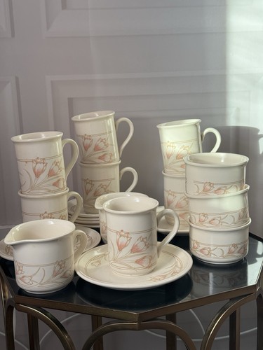 Tableware set spring - tableware, bouquet