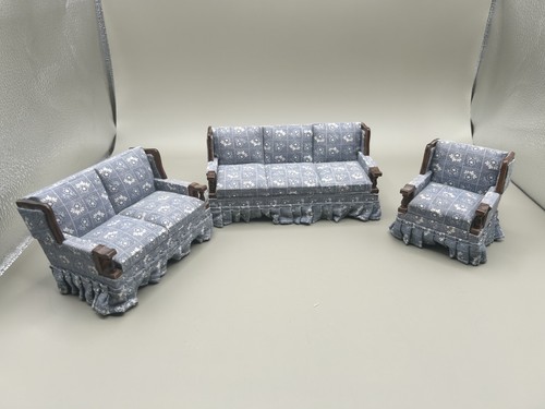Dolls house furniture 12 - house, 1/12