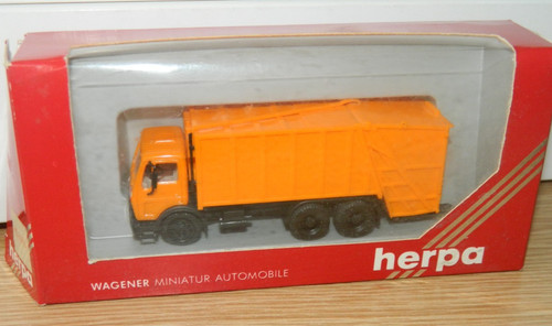 Herpa scale mercedes - herpa,