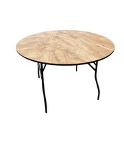 4ft round varnished table