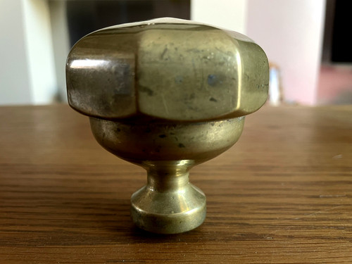 Antique brass octagonal centre - brass,