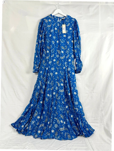 Never fully dressed blue - fully,