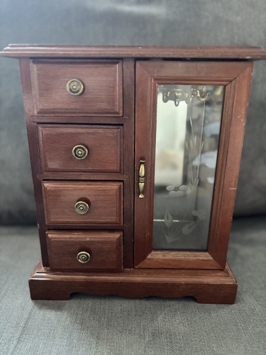 Vintage wooden jewellery - vintage,