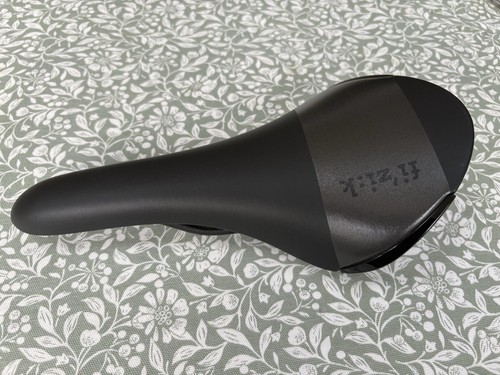 Fizik aliante black saddle - fizik,