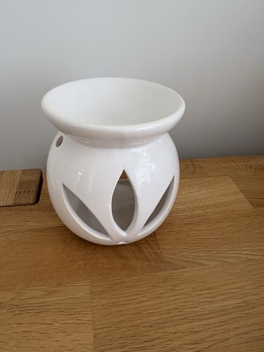 White ceramic oil burner - burner, wax