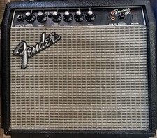 FENDER AMPLIFIER, FENDER FRONTMAN 15G, FENDER AMP WITH DISTORTION