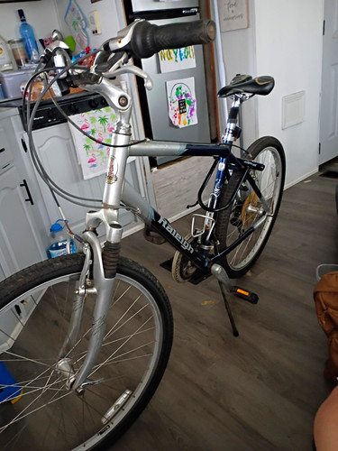 Raleigh hybrid bike - raleigh,