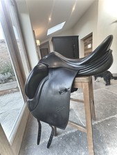 Erreplus Dressage Saddle 17.5