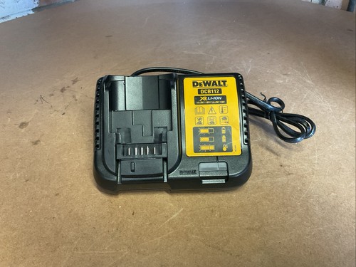 Dewalt dcb112 2amp - 2amp, battery