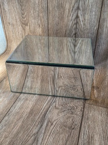 Mirrored jewellery box - mirrored,