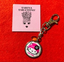 Tarina Tarantino Hello Kitty