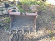 Digger Bucket 3ft 40mm Pins 