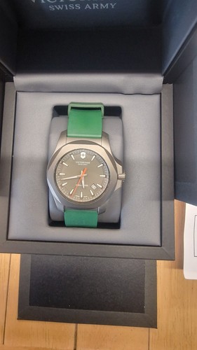 Victorinox swiss army - swiss,