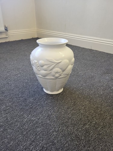 Large vintage white ceramic - white,