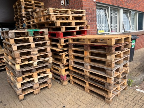 Auction over used - auction, wooden