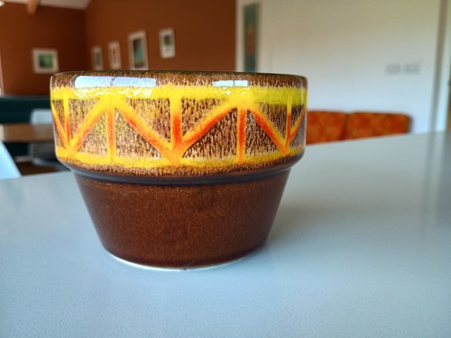 Poole pottery - ,