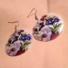 Lge COSTUME DROP EARRINGS MOTHER OF PEARL DISCS M.O.P FLORAL & BUTTERFLY DESIGN