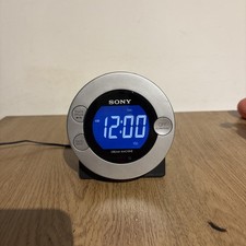 SONY DREAM MACHINE - ICF-C7IP