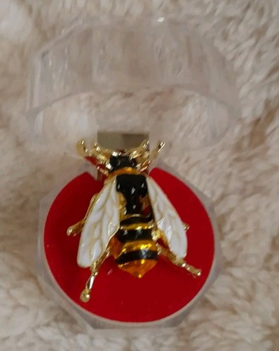 Bumble bee brooch pin new - bee,